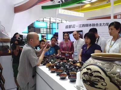 吉州窯大師劉江濤榮獲吉安市市級非遺項目代表性傳承人，推動文化藝術交流與咨詢發展