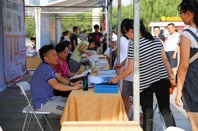 告別迷茫，把握未來——統一廣場中高考志愿填報咨詢會為您導航